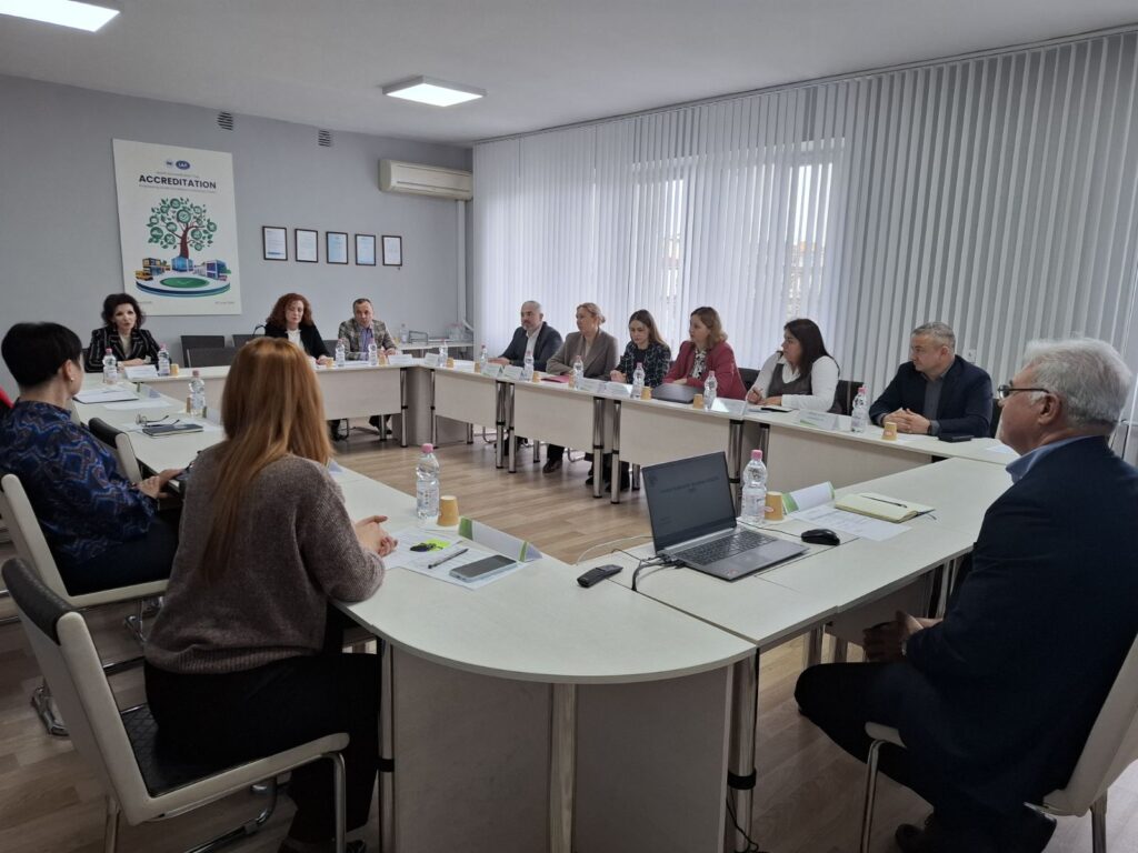 viber_image_2025-12-16_13-18-21-981